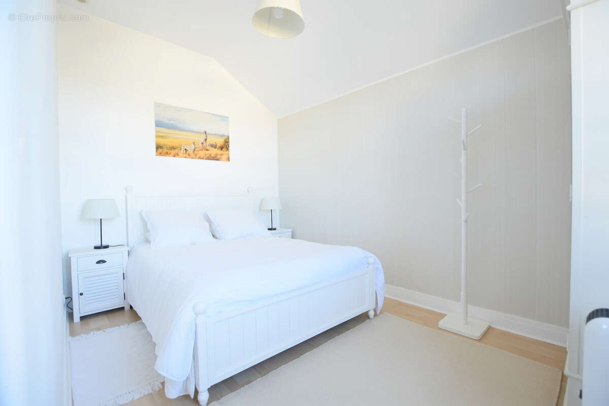 Appartement à LES ESSARTS-LE-ROI