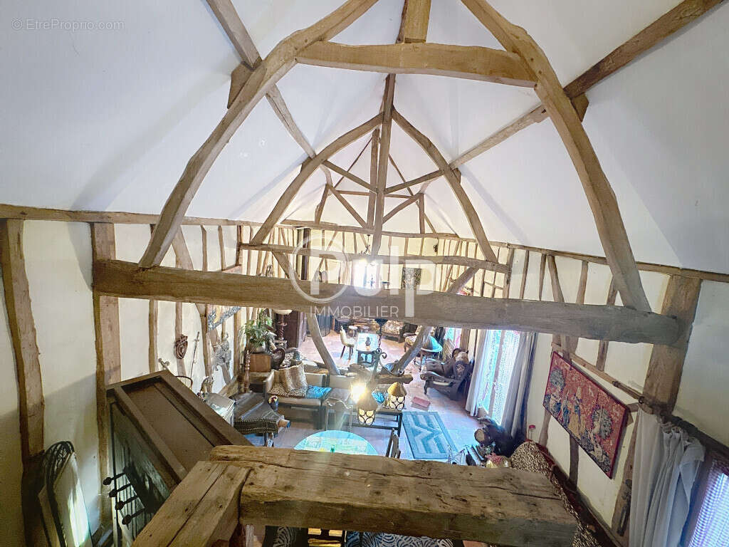 Maison à AUBROMETZ