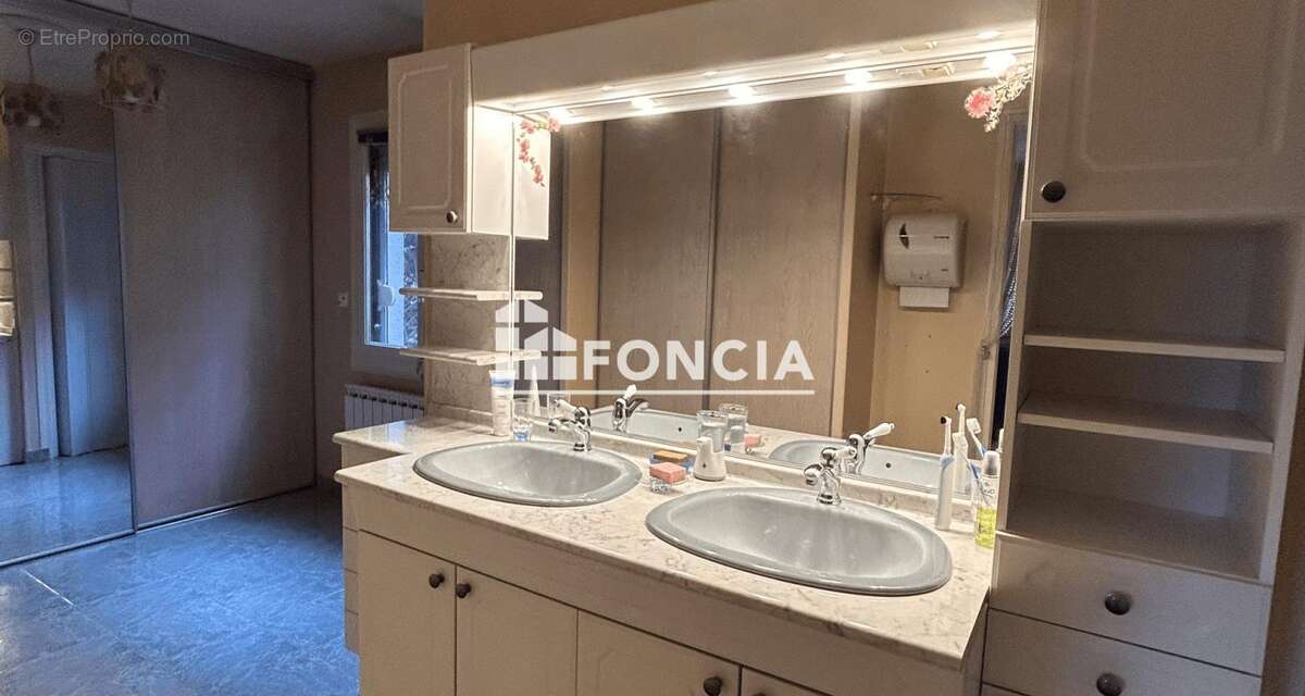 Maison à VILLERS-SUR-LE-ROULE