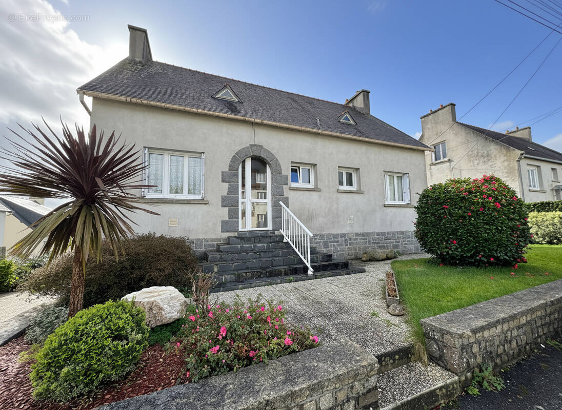 Maison à LANDIVISIAU