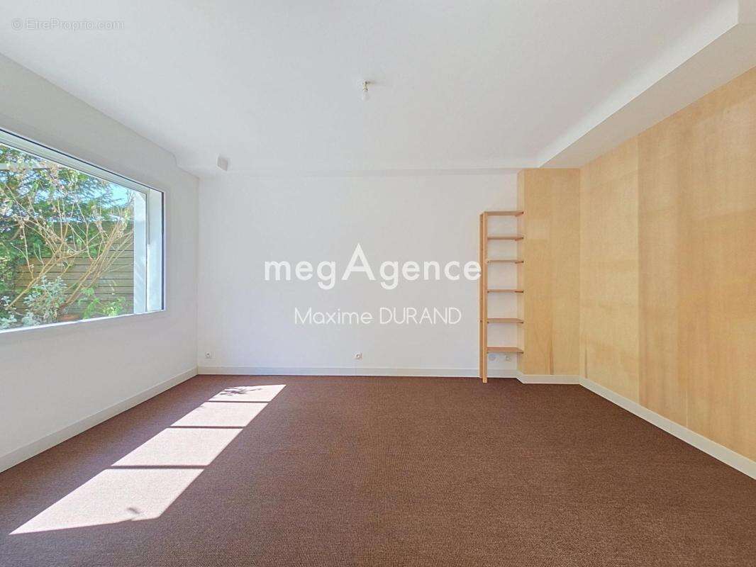 Maison 4 chambres - Atelier 150 M² - photo 2