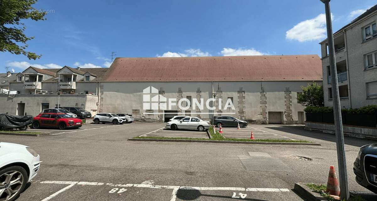 Parking à ARNOUVILLE-LES-GONESSE