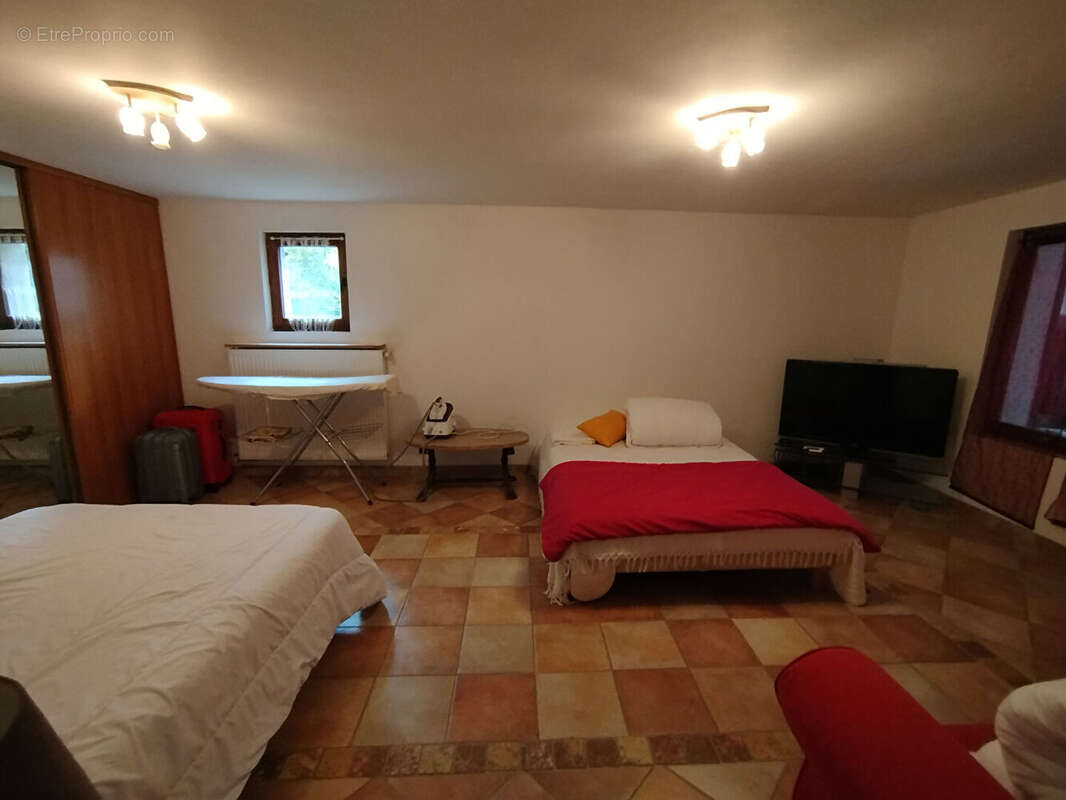 Maison à MALLEMOISSON