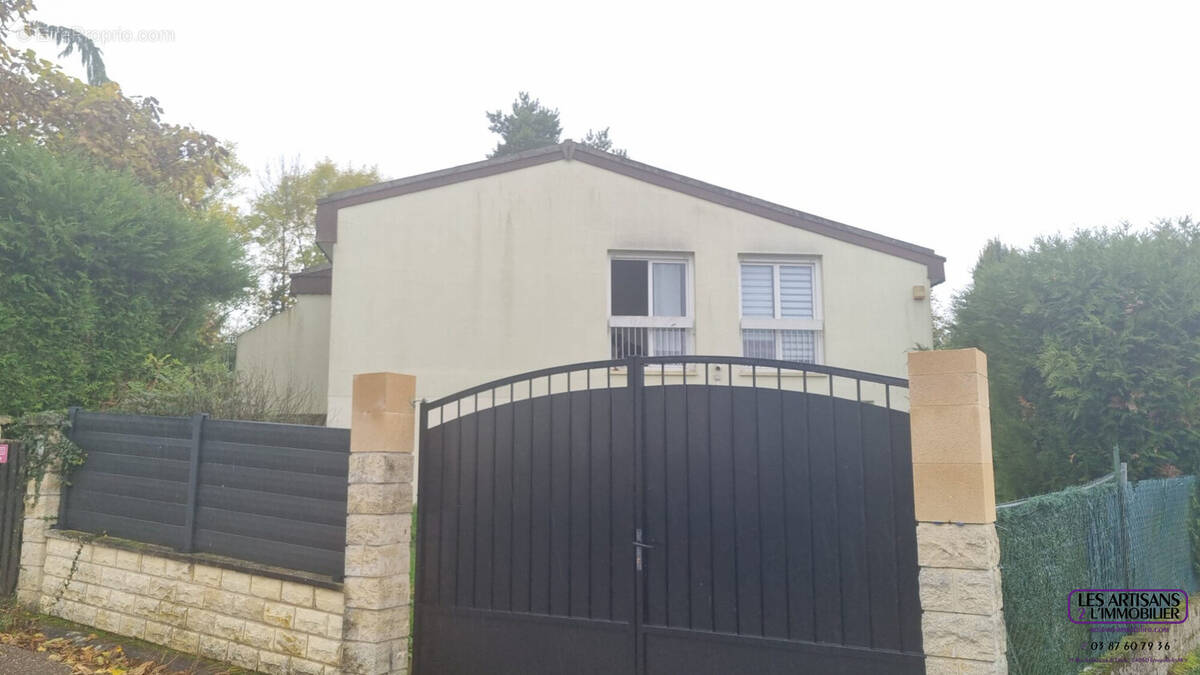 Maison à BAZONCOURT