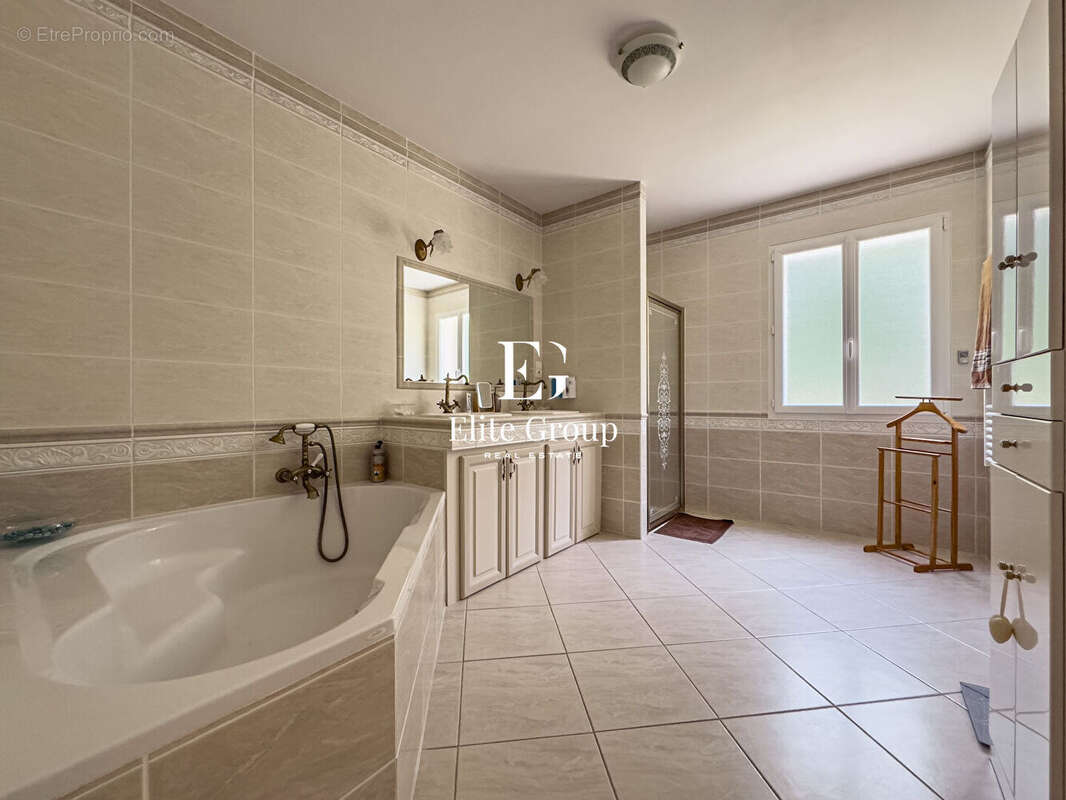 Maison à LA ROCHELLE