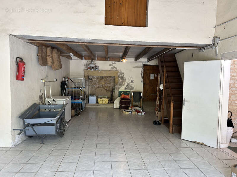 Maison à PAMPROUX