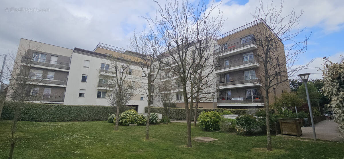 Appartement à BOISSY-SAINT-LEGER
