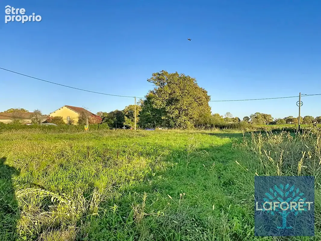 Terrain 900 m² · à Clermont · 45 500 €