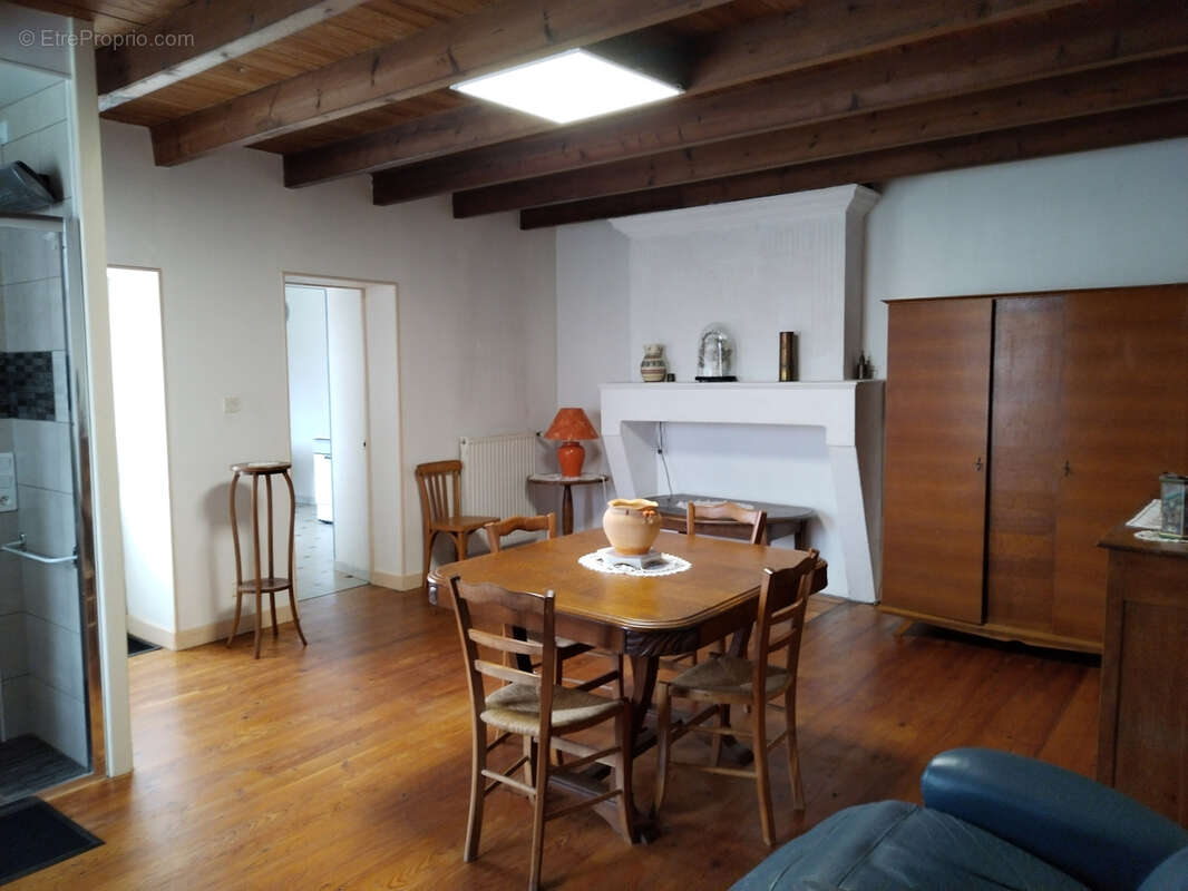 Maison à SAINT-VAIZE