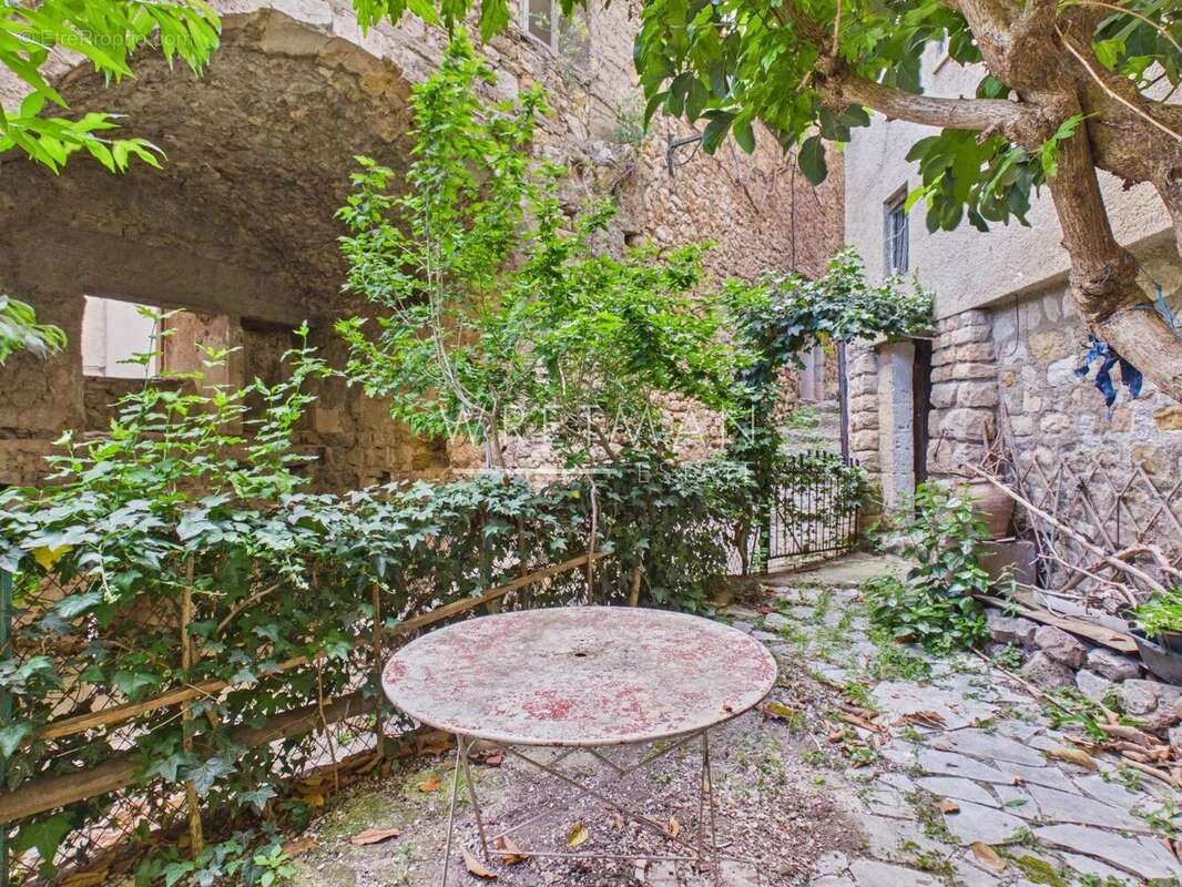 Appartement à SEILLANS