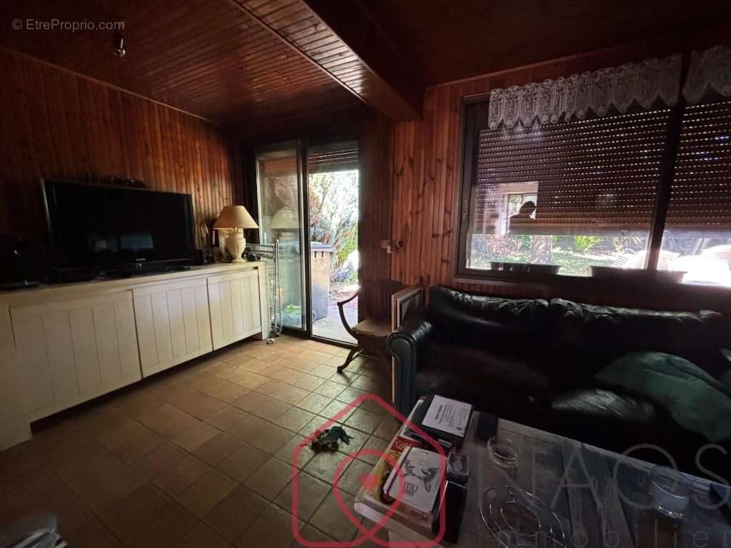 Maison à NESLE-L'HOPITAL