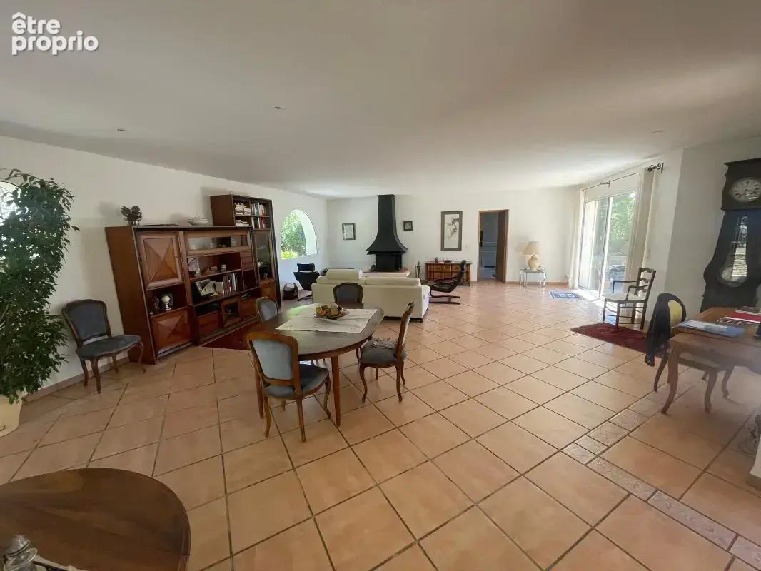A vendre la seyne sur mer 83500 quartier sud villa d'architecte individuelle - photo 5