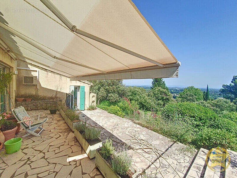 Maison à SAUVETERRE