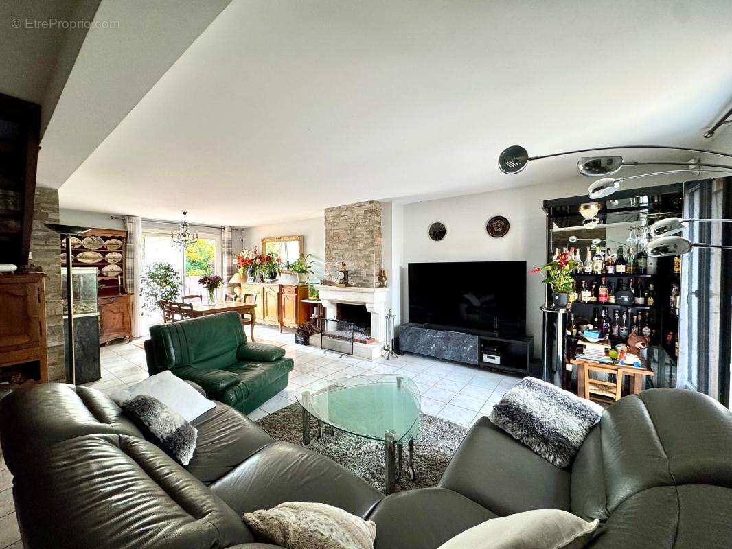 Maison à MAROLLES-EN-HUREPOIX