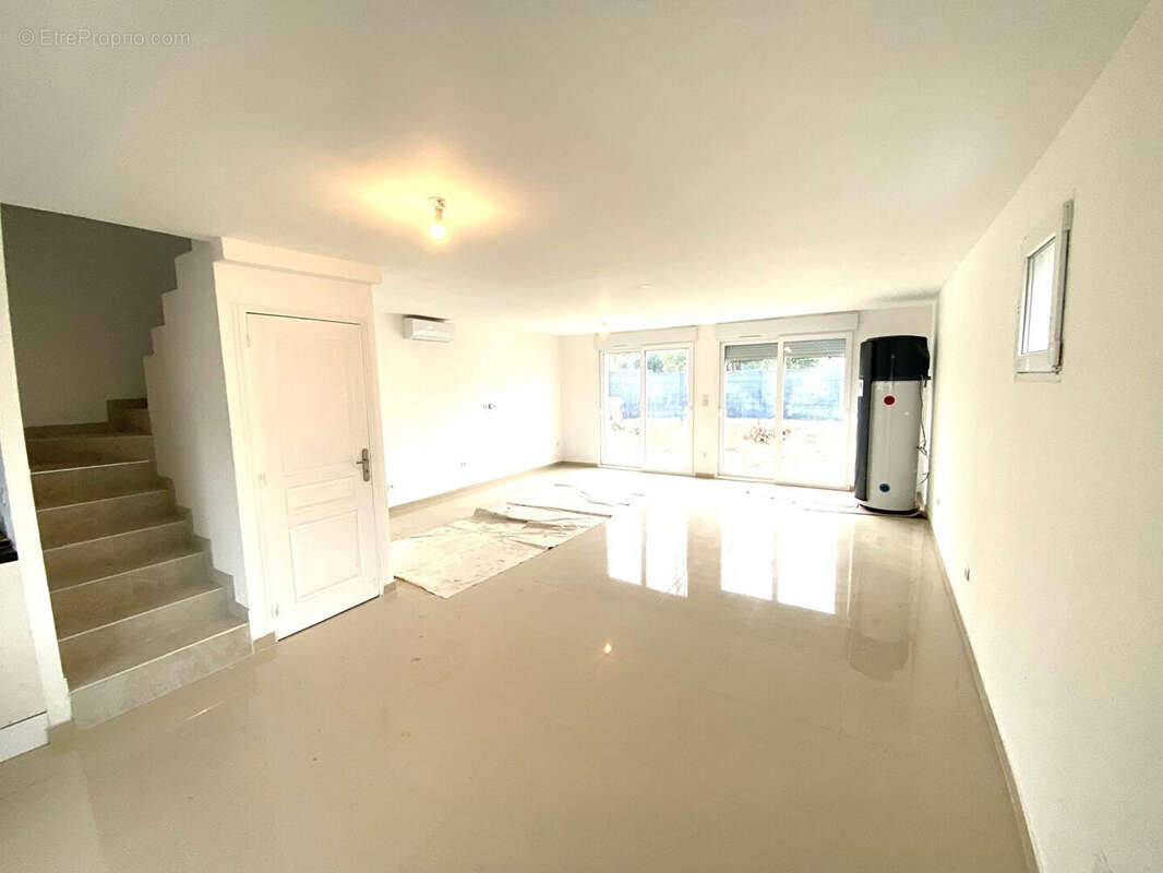 Maison à PIERRELAYE