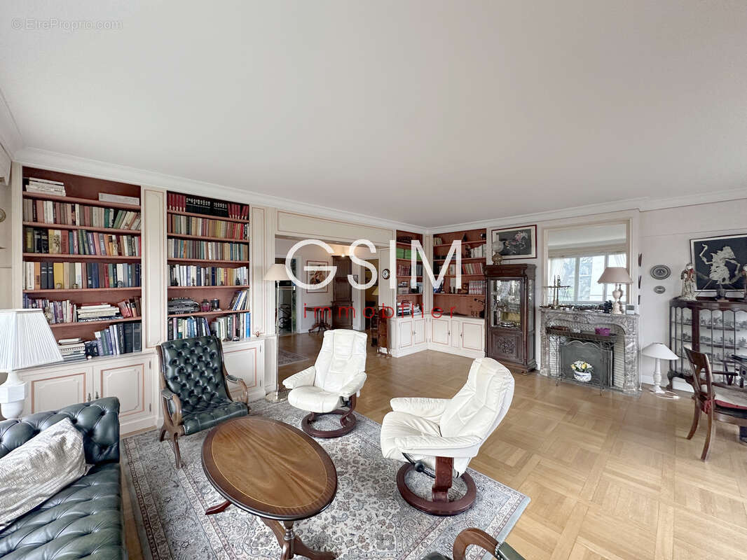 Appartement à VILLE-D'AVRAY