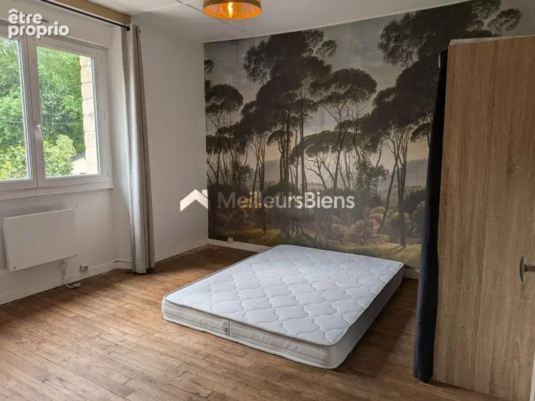 Maison familiale à Monteneuf 4 chambres terrain de 1810 m² - photo 12