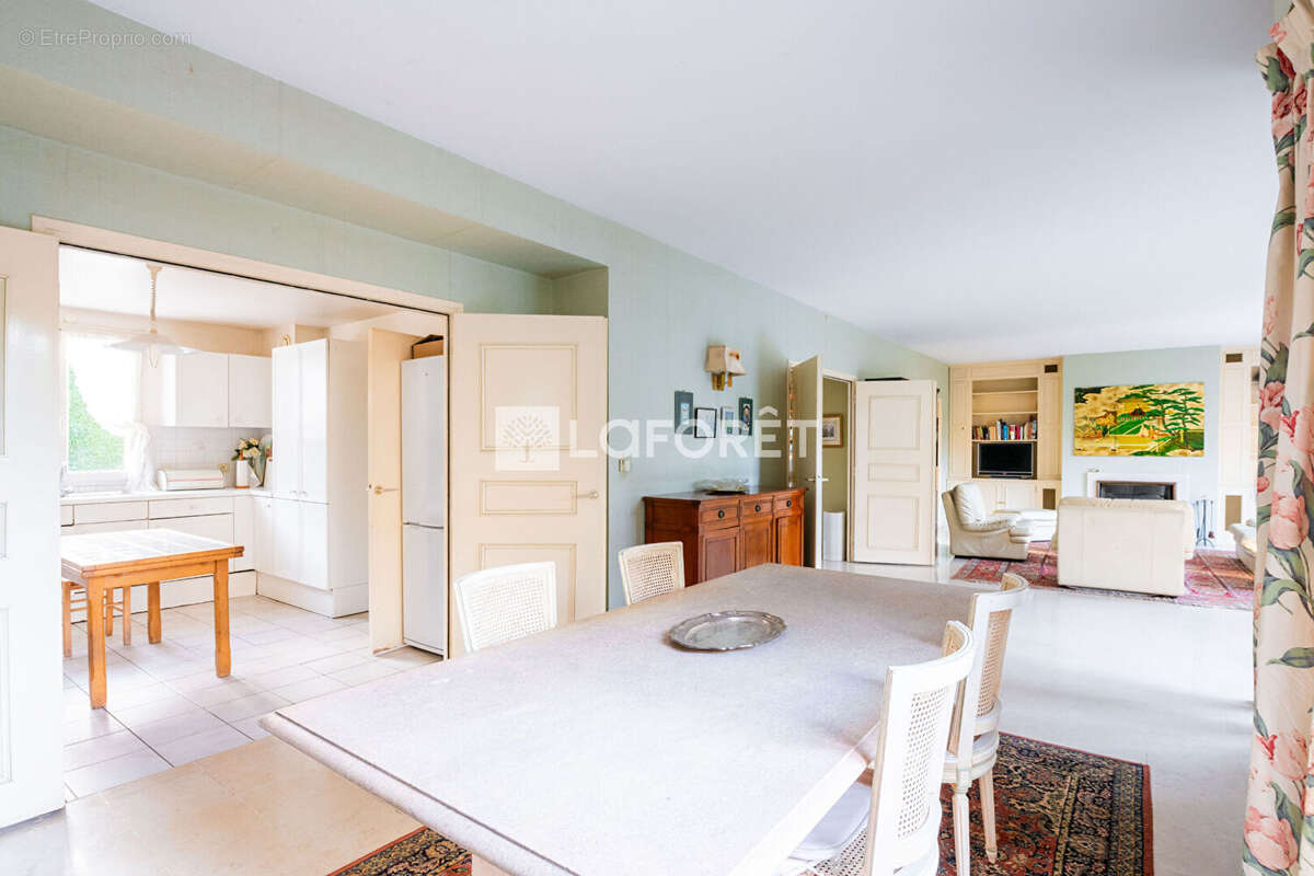 Maison à LOUVECIENNES