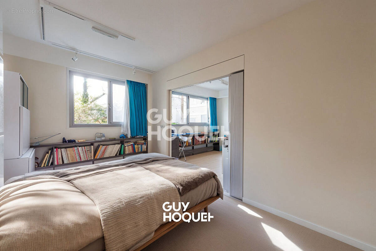 Appartement à PARIS-10E