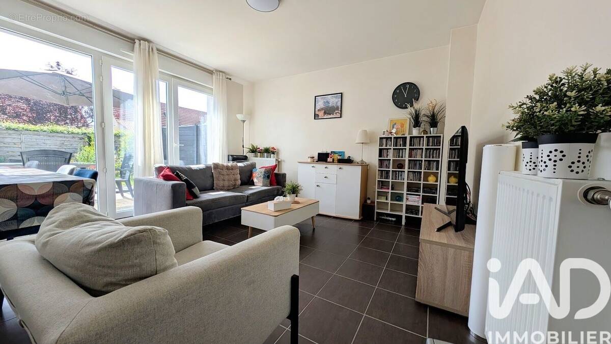 Photo 1 - Maison à SPAY