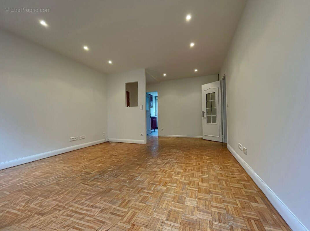 Appartement à AUBERGENVILLE