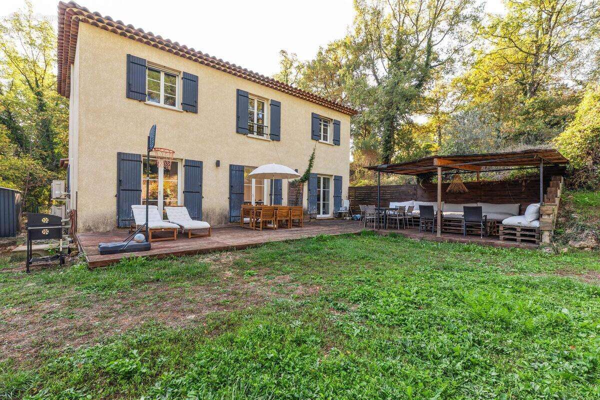 Maison à SAINT-PAUL-EN-FORET