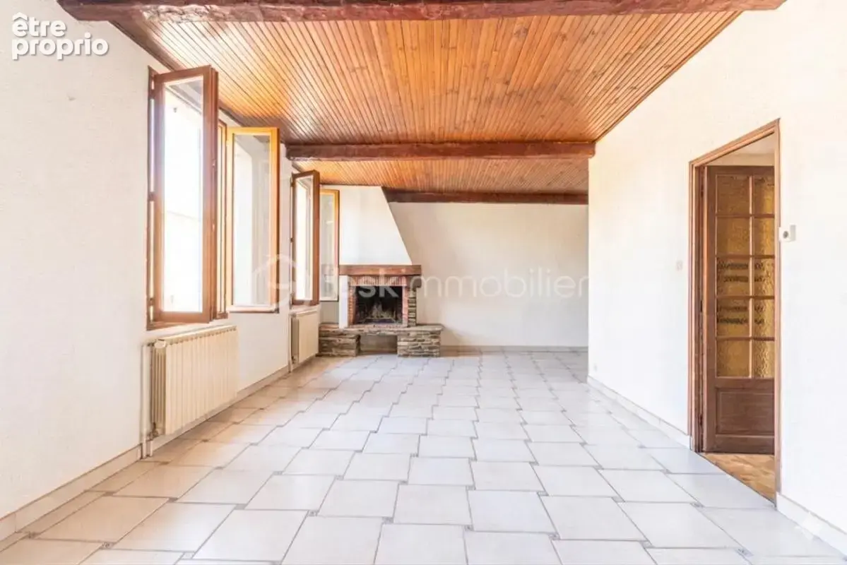 *** retour à la vente suite refus de prêt *** au coeur de la loubière *** t3/4 traversant à rénover avec terrasse *** - photo 2