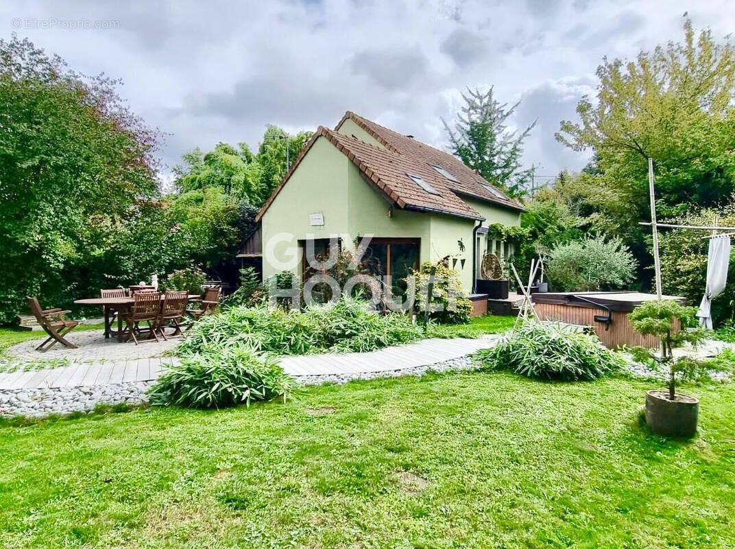 Maison à BALLANCOURT-SUR-ESSONNE