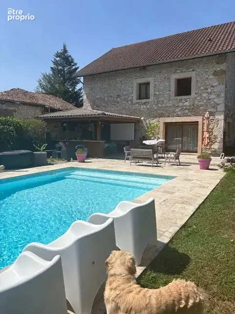 Saint-étienne-de-crossey   maison de charme 240 m2 habitable   piscine   terrain 1 200 m2 - photo 2