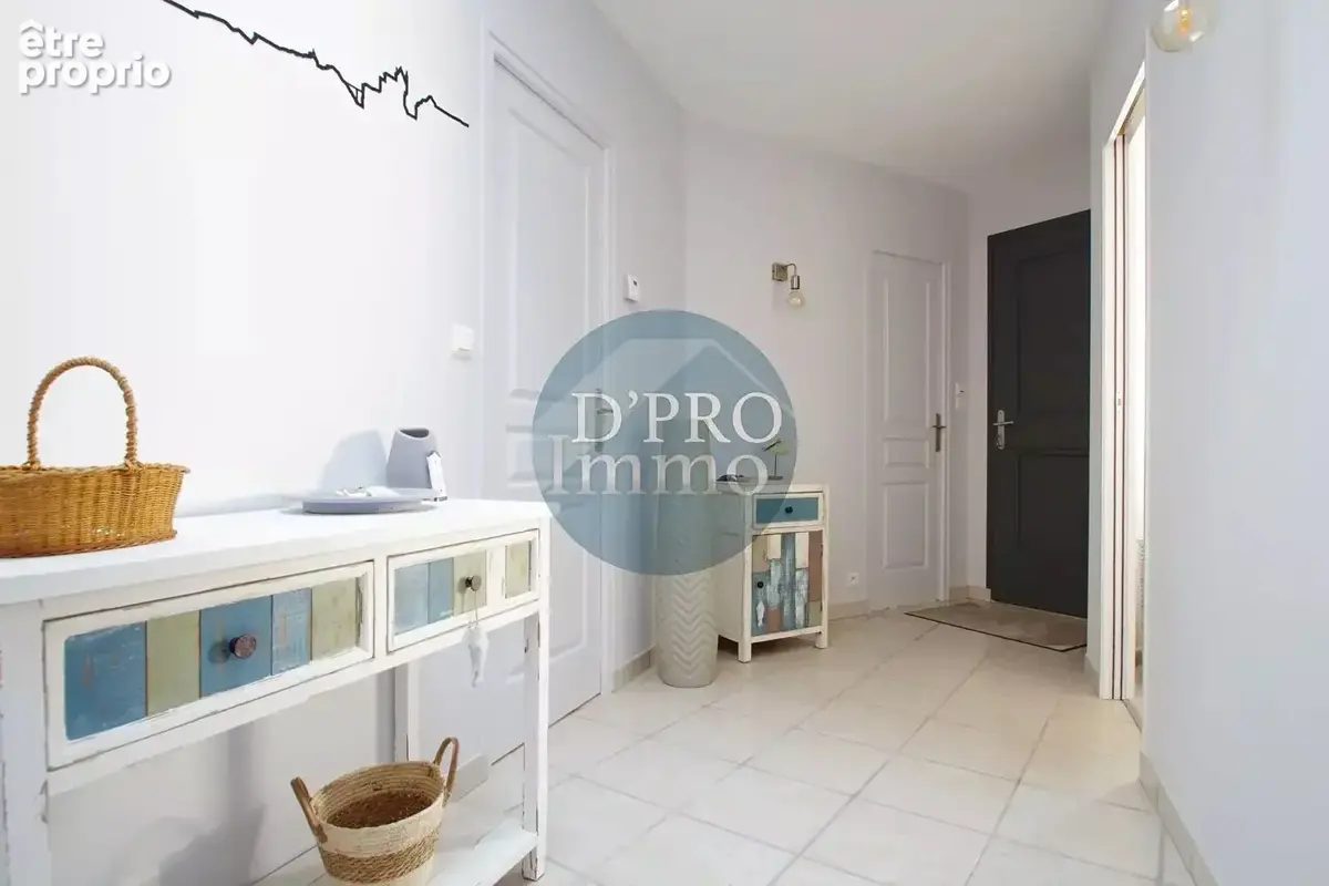 Maison familiale au calme à Remouillé - Vie de plain-pied et beaux volumes - photo 8
