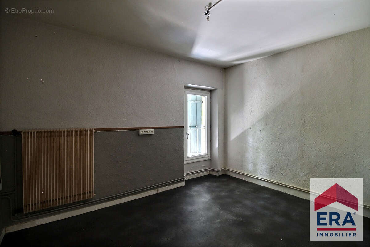 Immeuble 252m² à orange - photo 6