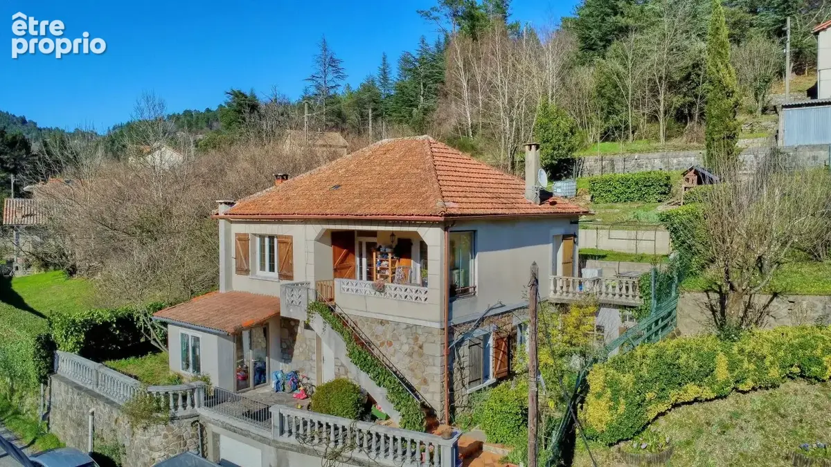 Photo Maison à Genolhac au prix de 165 000€