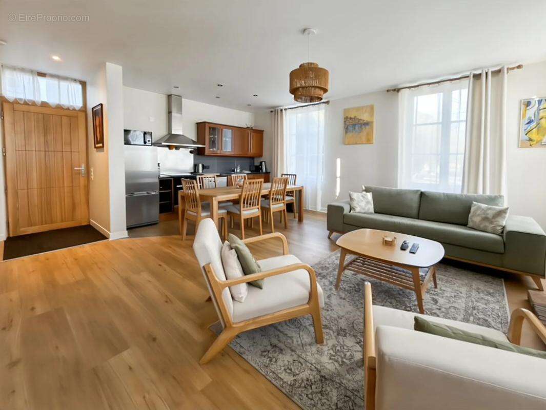 Appartement à EQUEMAUVILLE