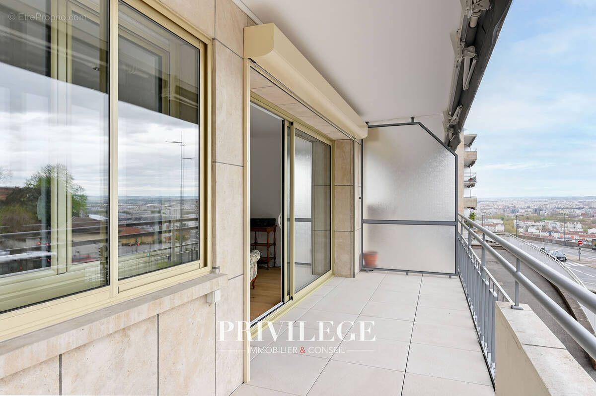 Appartement à LYON-5E