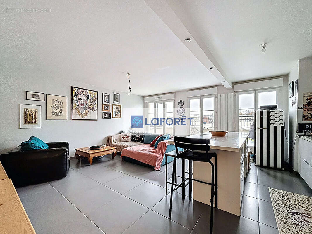 Appartement à LE PLESSIS-TREVISE