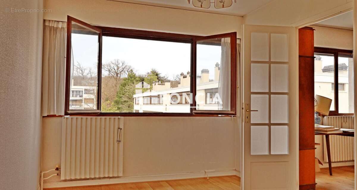 Appartement à NOISY-LE-ROI