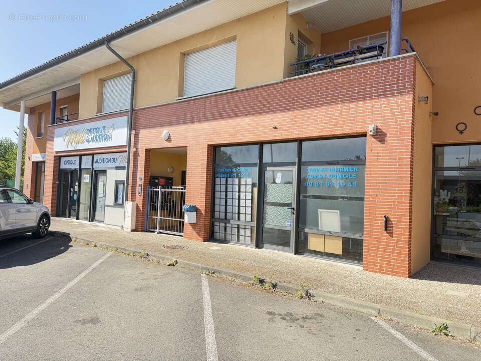 Appartement T2 de 43 M2 avec 8.7 M2 de terrasse - photo 4