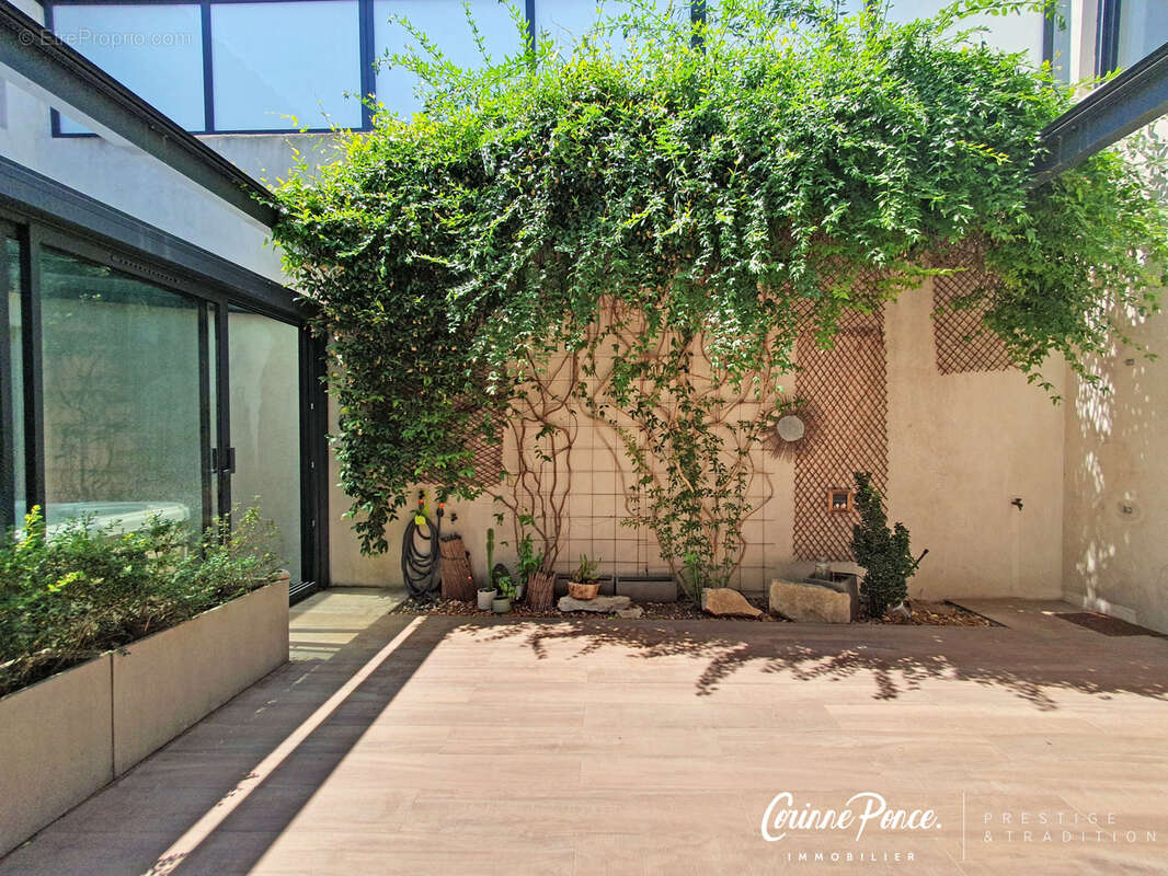 Maison de ville avec jacuzzi et garage Corinne Ponce - photo 18