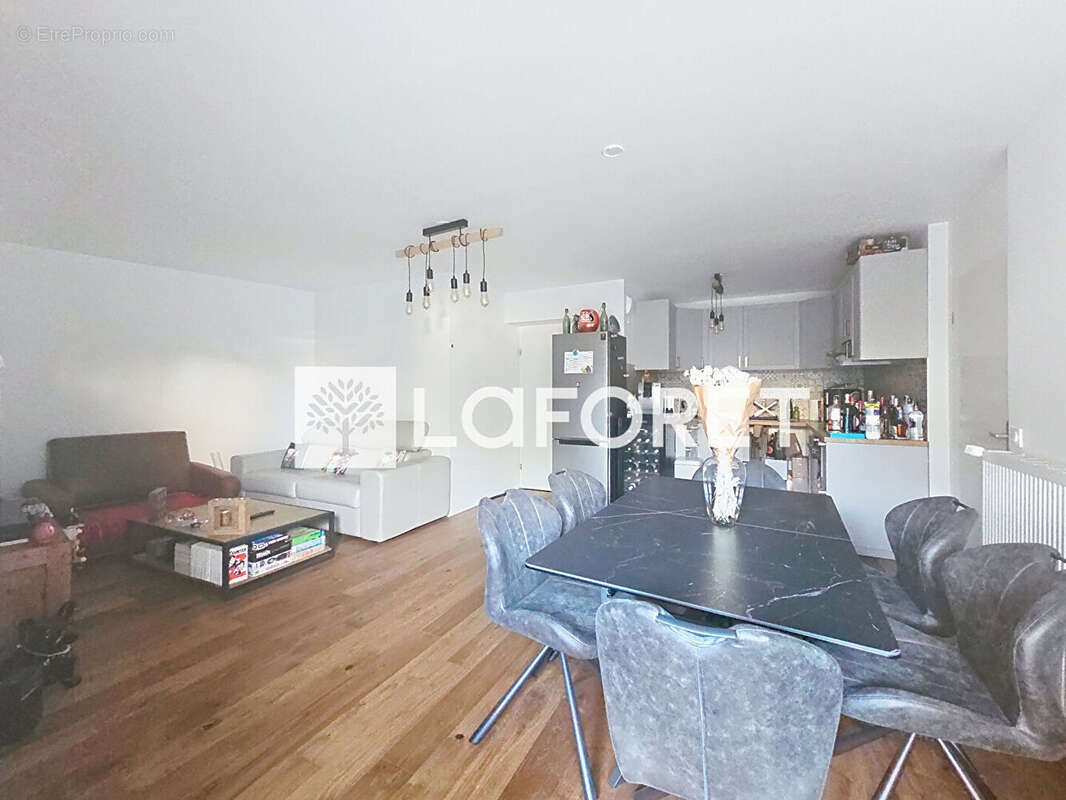 Appartement à MOISSY-CRAMAYEL