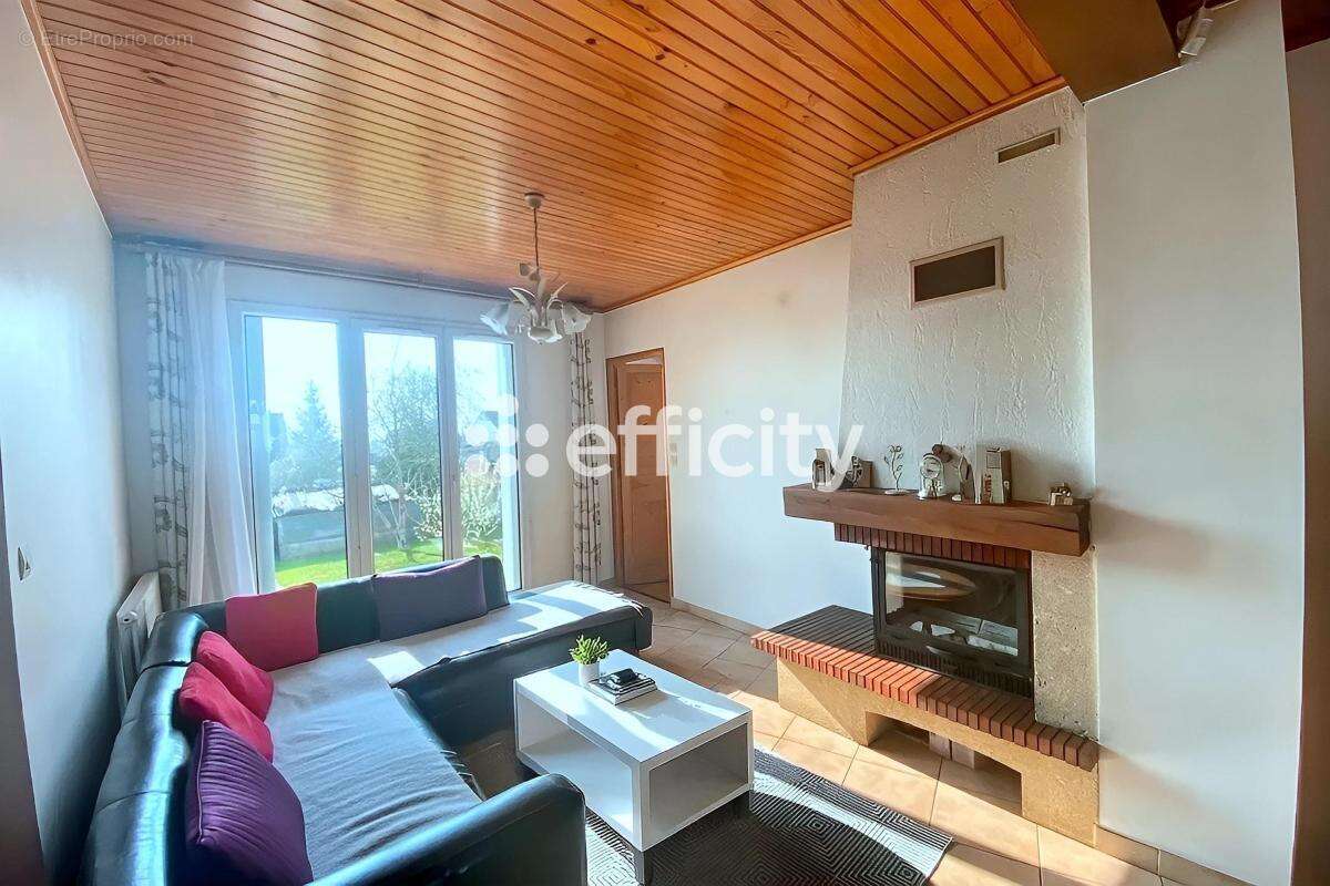 Maison à GOUSSAINVILLE