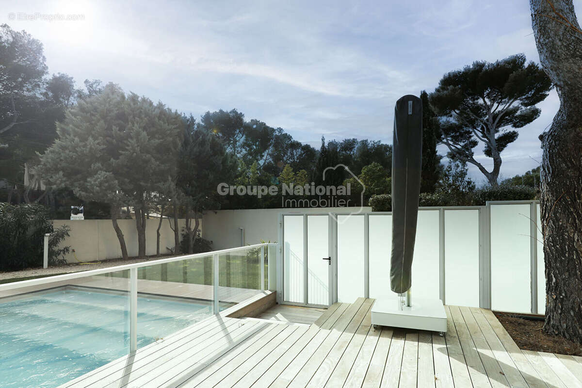 Appartement à CARRY-LE-ROUET