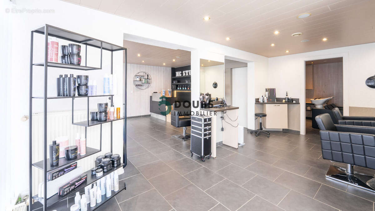 Commerce à LE RUSSEY