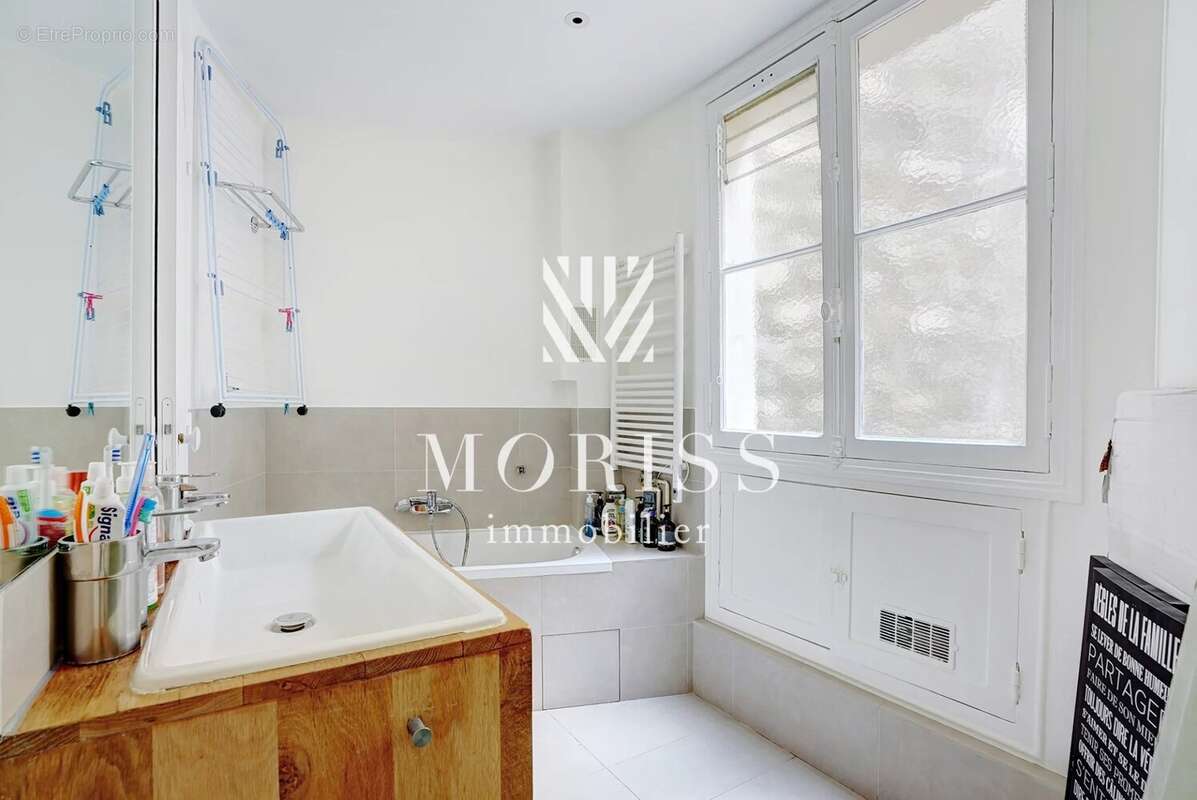 Appartement à PARIS-17E