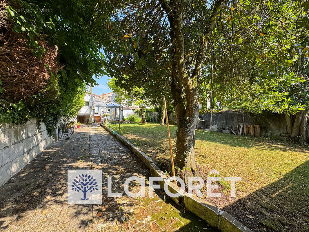 Immeuble de rapport à PONS (17800) avec 3 lots loués - Rentabilité immédiate - photo 15