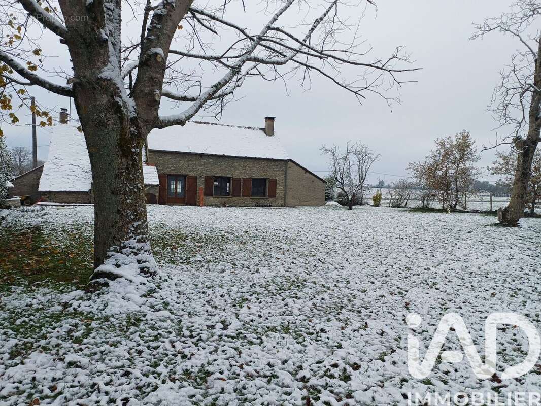 Photo 2 - Maison à SAINT-AIGNAN-DES-NOYERS