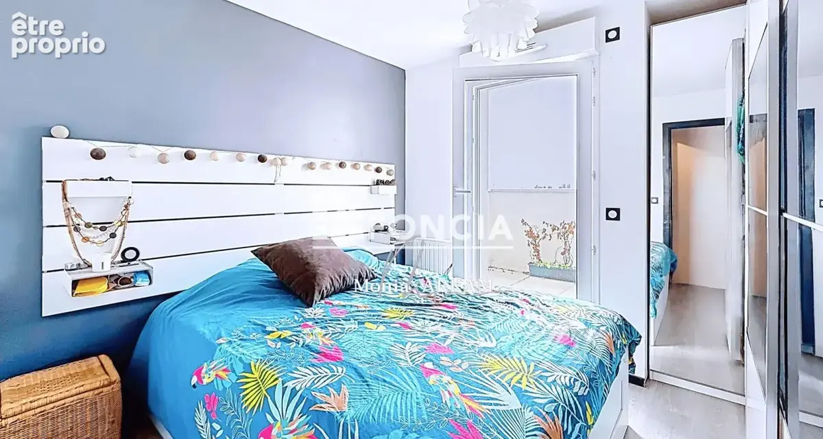 Quartier de l’horloge – grand 4 pièces – 3 chambres – vue ciel - près de 40 m² de pièce de vie – 95 m² d’extérieurs – 5ᵉ étage – - photo 11