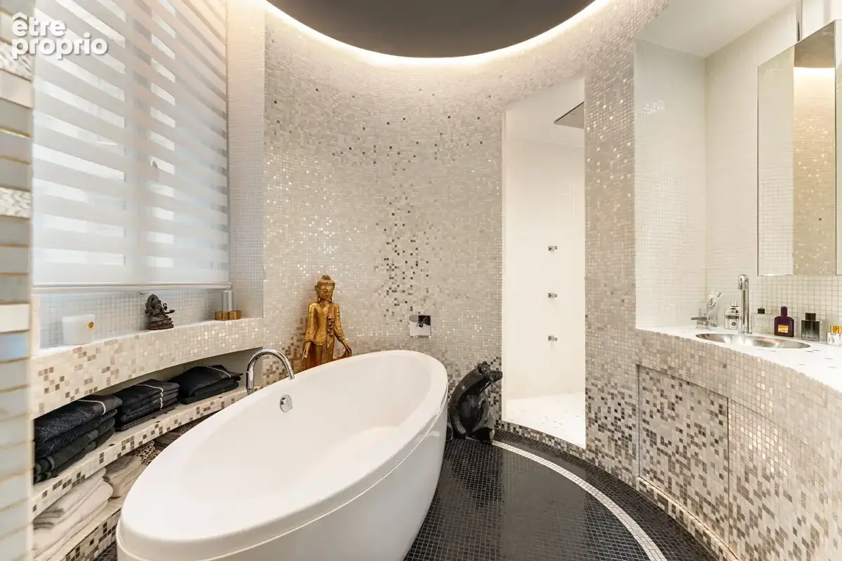 Paris 17e Saint-Ferdinand - Appartement familial de standing de 200.88 m² - photo 18