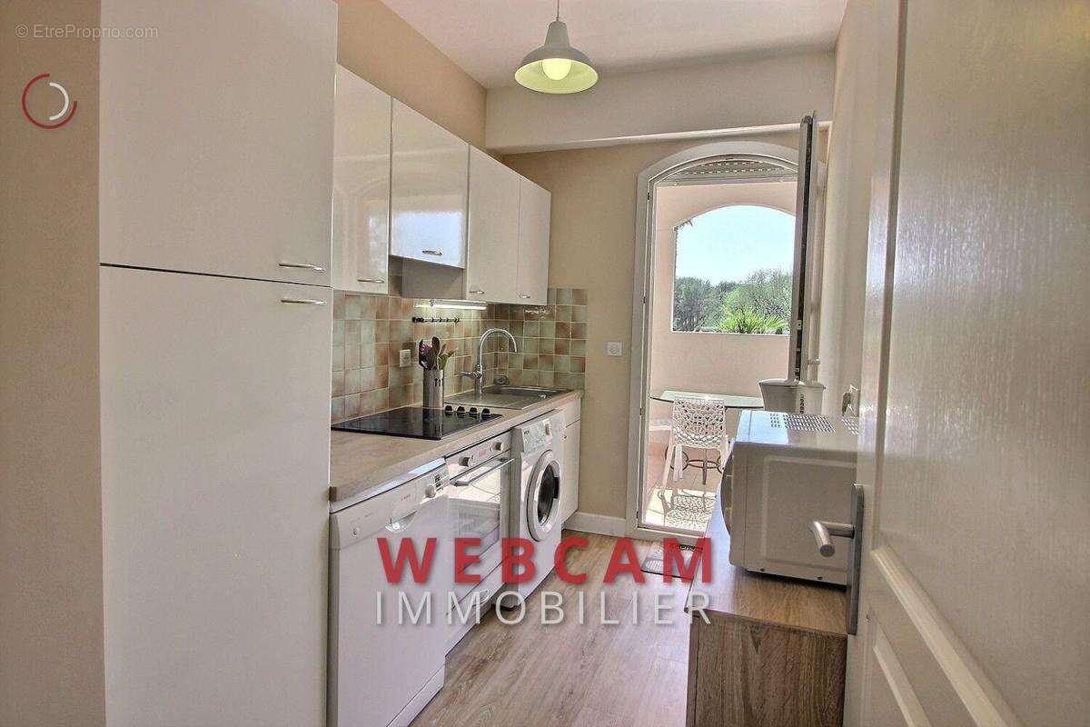 Appartement à MOUGINS