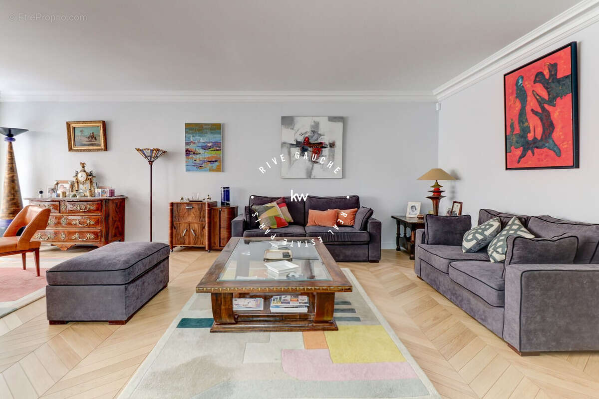 Appartement à PARIS-7E