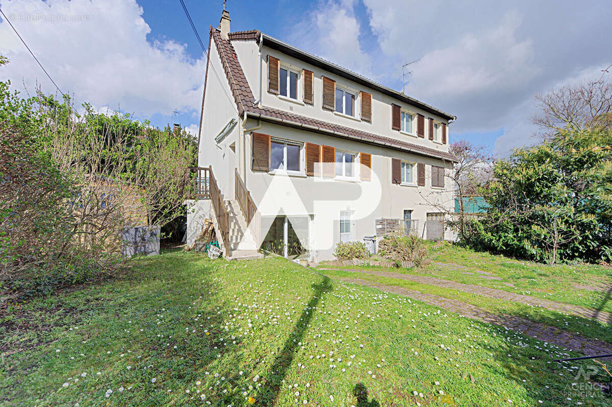 Maison à RUEIL-MALMAISON